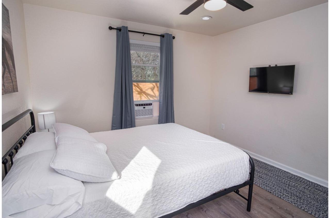 Adorable 2Br Guesthouse Close To Riverwalk And Dt San Antonio Camera foto