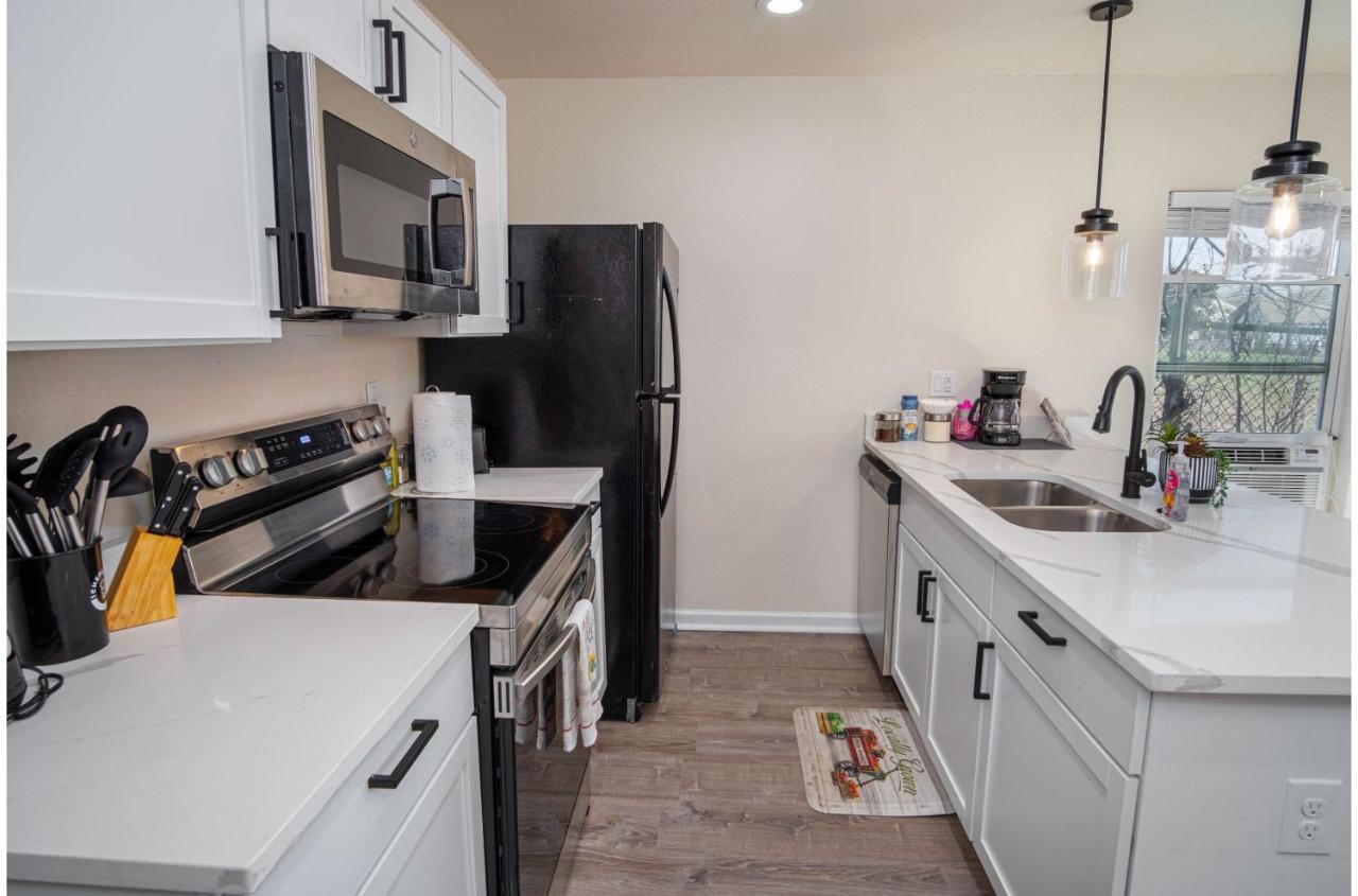 Adorable 2Br Guesthouse Close To Riverwalk And Dt San Antonio Camera foto